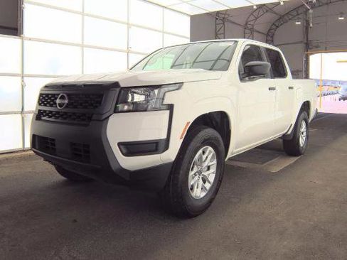 Used 2025 Nissan Frontier S w/ S Utility Package AWD/4WD image 2