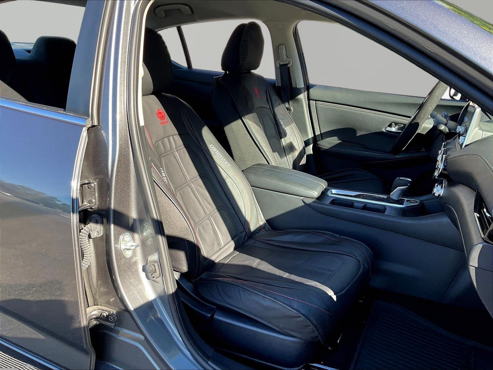 Used 2023 Nissan Sentra SV w/ All-Weather Package FWD image 29