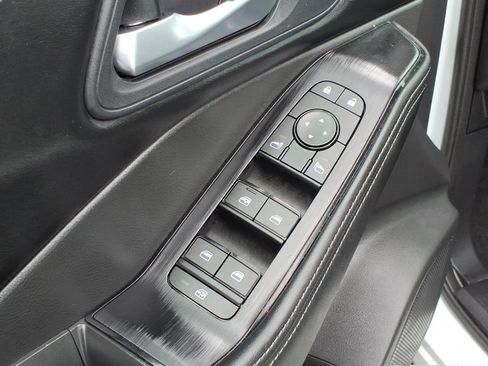 Used 2026 Nissan Rogue SV w/ Cold Weather Package AWD/4WD image 12