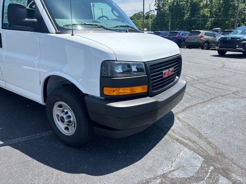New 2026 GMC Savana 2500 RWD image 6