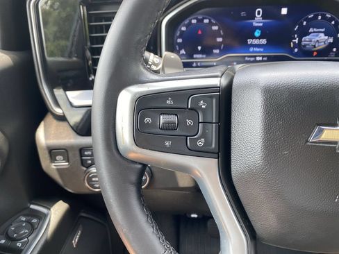 Used 2022 Chevrolet Silverado 1500 LTZ AWD/4WD image 22