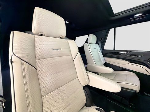 Used 2021 Cadillac Escalade Sport image 30