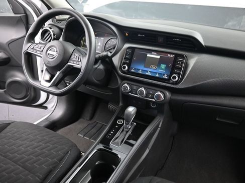 Used 2023 Nissan Kicks SV FWD image 27