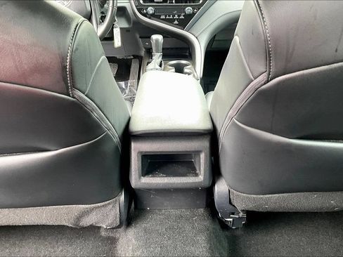 Used 2023 Toyota Camry SE FWD image 10