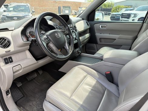 Used 2014 Honda Pilot Touring image 23