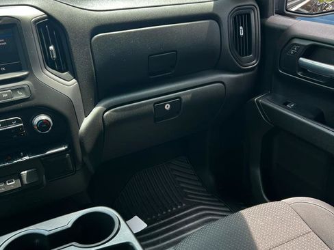 Used 2022 Chevrolet Silverado 1500 Custom AWD/4WD image 14
