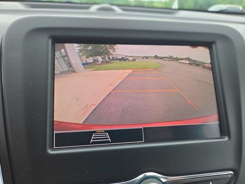 Certified 2022 Chevrolet Equinox LT AWD/4WD image 19