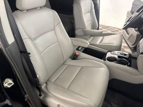 Used 2019 Honda Pilot Touring image 31