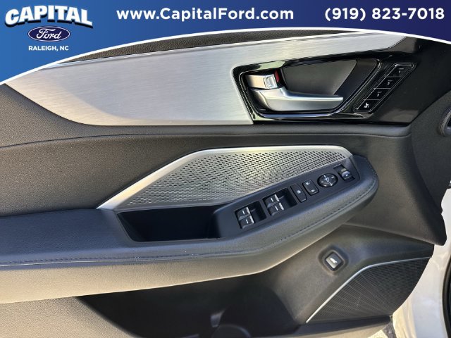 Used 2023 Acura MDX SH-AWD image 20