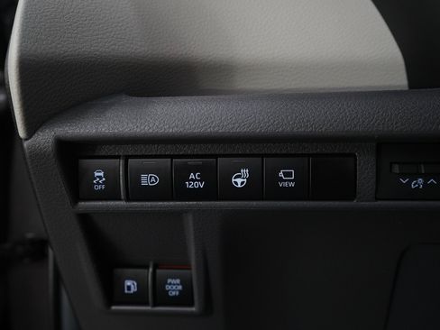 Used 2024 Toyota Sienna Limited AWD/4WD image 26
