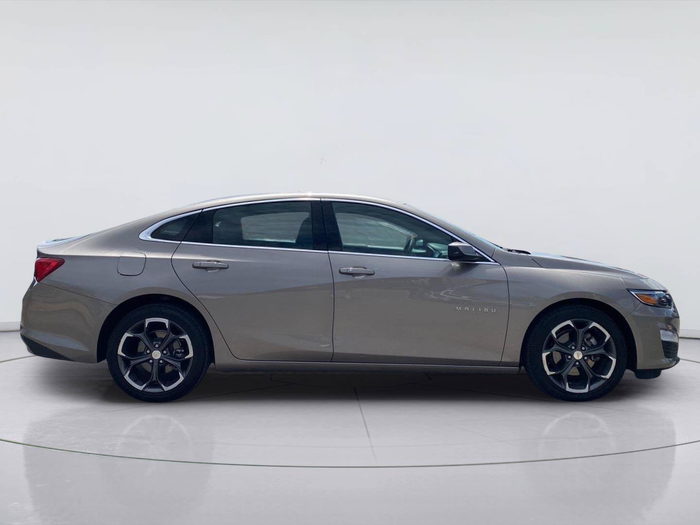 Used 2024 Chevrolet Malibu LT FWD image 6