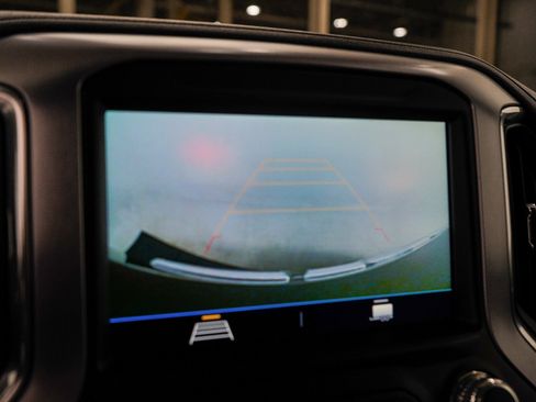 Used 2019 GMC Sierra 1500 SLE w/ SLE Value Package AWD/4WD image 30