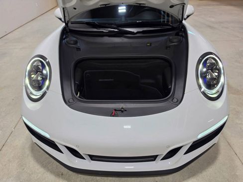 Used 2019 Porsche 911 Carrera 4 GTS image 61