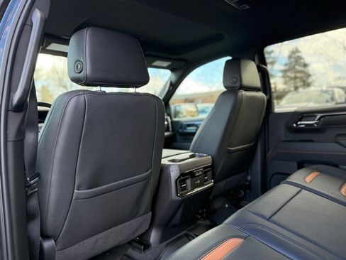 Used 2025 GMC Sierra 1500 AT4 w/ AT4 Premium Package image 17