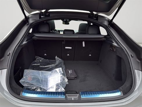 New 2026 Mercedes-Benz GLE 63 AMG S image 21