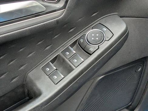 Used 2020 Ford Escape SE Sport image 13