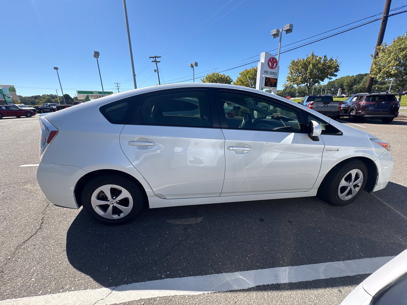 Used 2014 Toyota Prius Two FWD image 13