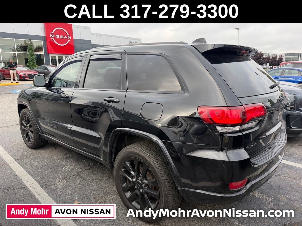 Used 2019 Jeep Grand Cherokee Altitude AWD/4WD image 6