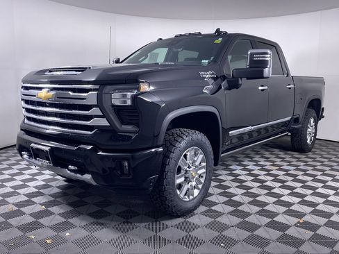 Certified 2024 Chevrolet Silverado 2500 High Country w/ High Country Premium Package AWD/4WD image 27