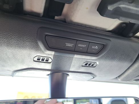 Used 2022 Jeep Gladiator Overland image 22