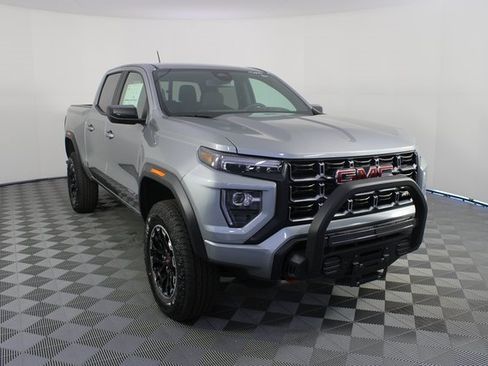 New 2026 GMC Canyon AT4 w/ Off-Road Front Bumper Package image 24