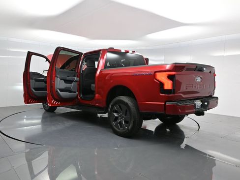 Used 2024 Ford F150 Lightning XLT image 50