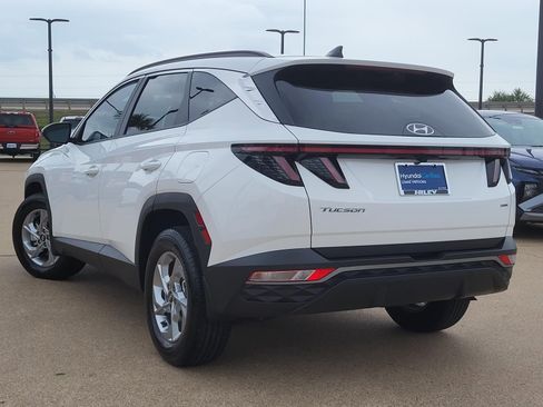 Certified 2023 Hyundai Tucson SEL AWD/4WD image 3