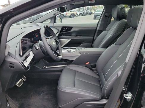 New 2025 Cadillac Optiq Sport 2 w/ LPO, ONYX Package image 19