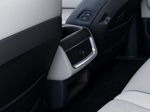 New 2026 Kia Carnival EX FWD image 26