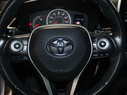 Used 2021 Toyota Corolla SE FWD image 18