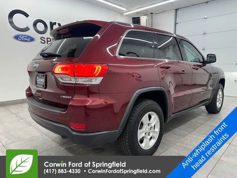 Used 2017 Jeep Grand Cherokee Laredo image 5