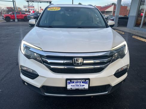 Used 2017 Honda Pilot Touring image 5