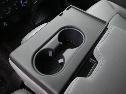 New 2025 Ford F250 XL w/ XL Chrome Package image 20