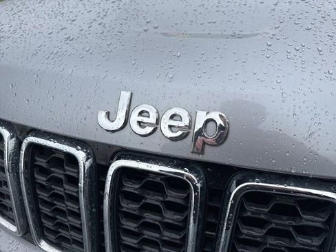 Used 2021 Jeep Grand Cherokee Limited AWD/4WD image 31