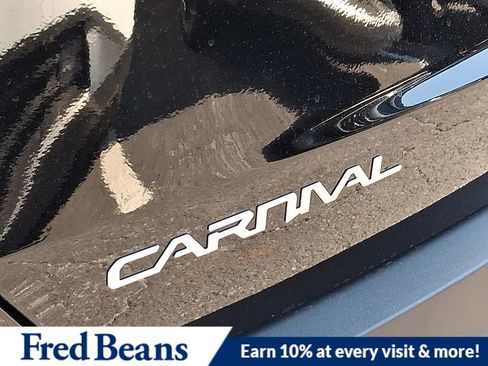 New 2026 Kia Carnival EX FWD image 25