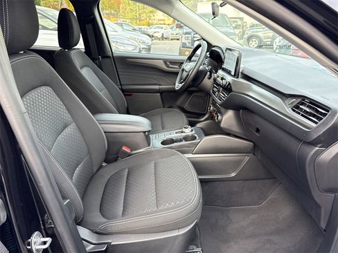 Used 2025 Ford Escape Active w/ Cold Weather Package image 25