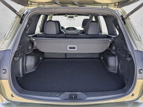 Used 2025 Subaru Forester Touring AWD/4WD image 6
