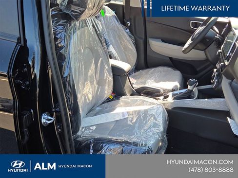 New 2026 Hyundai Venue SEL FWD image 19