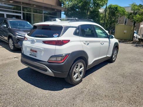 Certified 2023 Hyundai Kona SEL w/ Convenience Package FWD image 3
