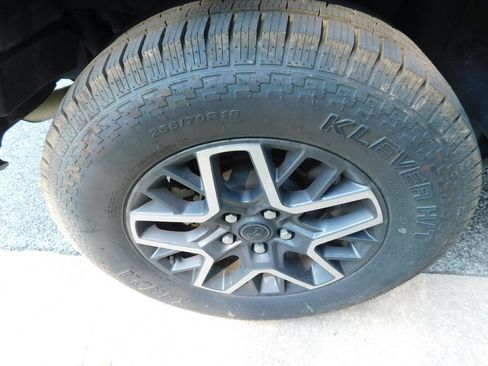 Used 2024 Jeep Wrangler Unlimited Sahara AWD/4WD image 7