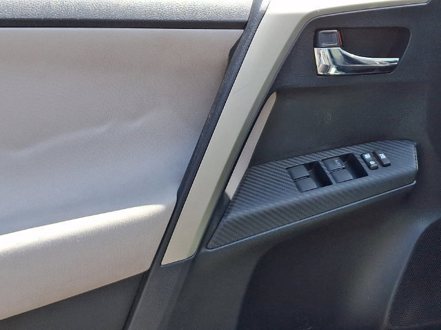 Used 2014 Toyota RAV4 XLE AWD/4WD image 21