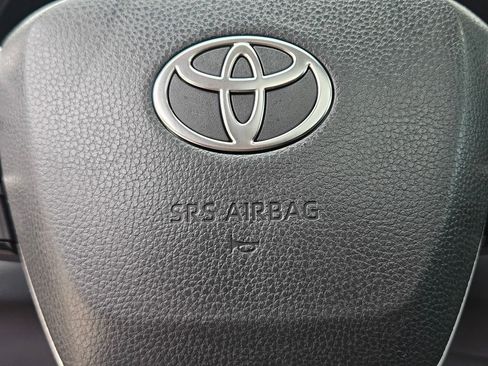 Used 2025 Toyota Grand Highlander AWD image 34