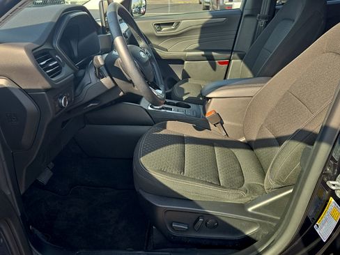 Used 2024 Ford Escape Active AWD/4WD image 11
