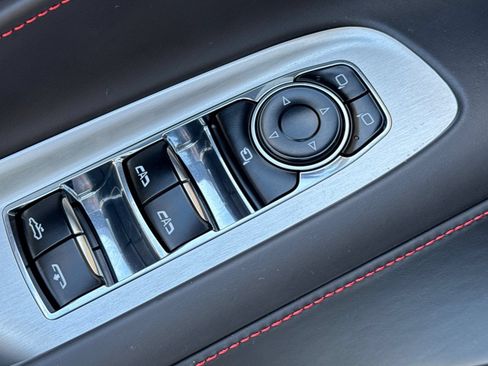 Used 2023 Chevrolet Corvette Stingray Premium Conv w/ Z51 Performance Package RWD image 13