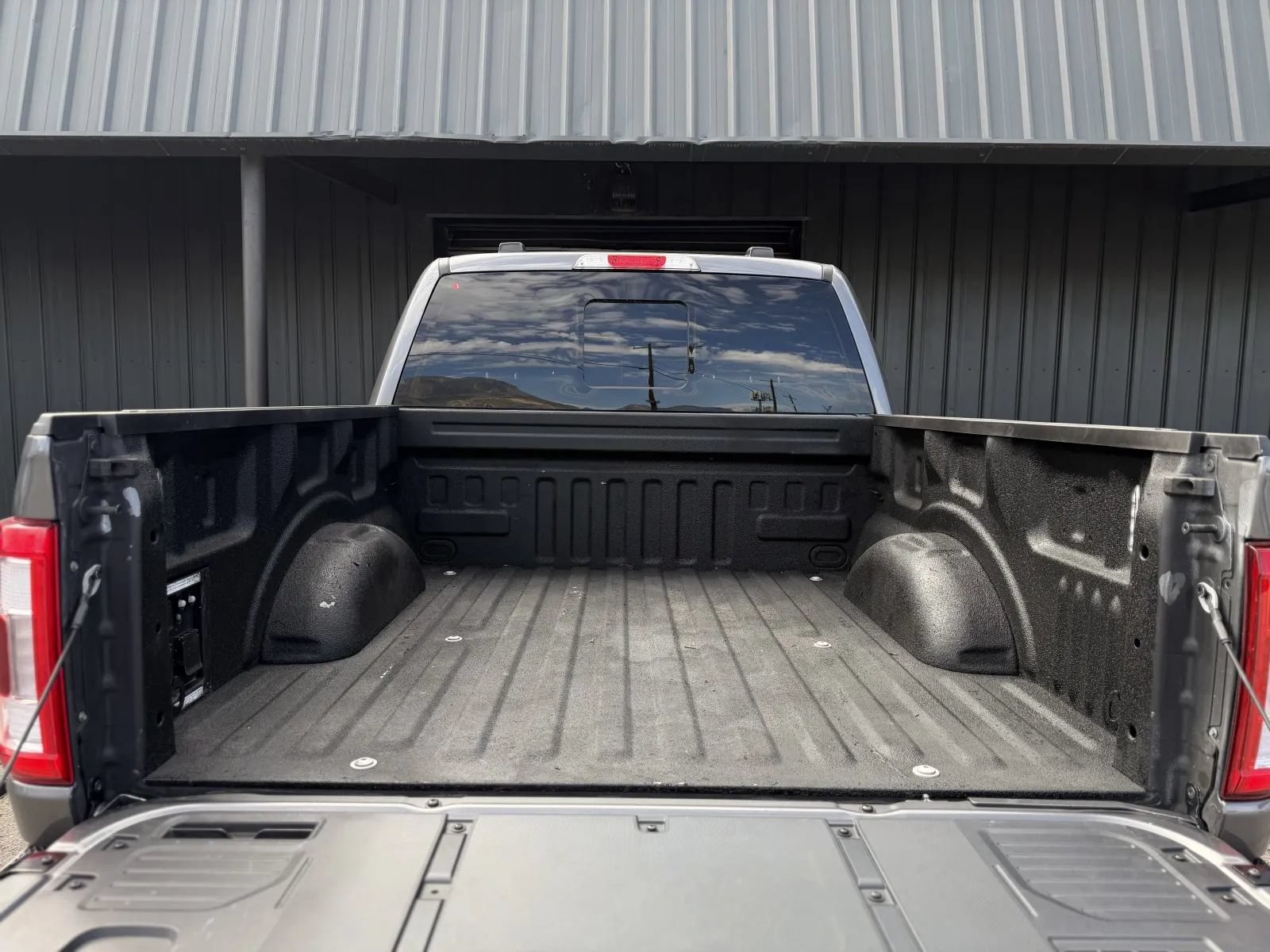 Used 2023 Ford F150 Lariat w/ Equipment Group 502A High AWD/4WD image 17