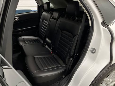 Used 2022 Ford Edge SEL w/ Convenience Package image 32