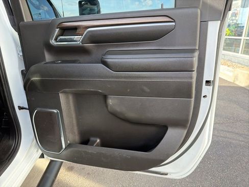 Used 2024 Chevrolet Silverado 3500 LT w/ Convenience Package image 30