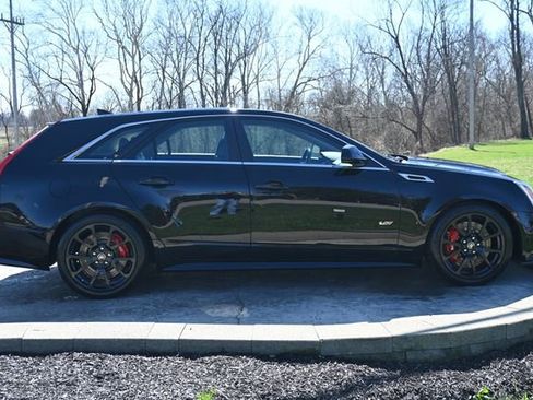 Used 2014 Cadillac CTS V image 4