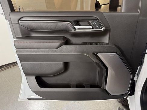 Used 2024 GMC Sierra 2500 AT4X image 14