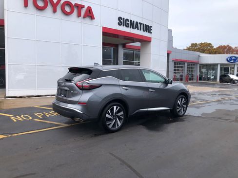 Used 2024 Nissan Murano SL image 2